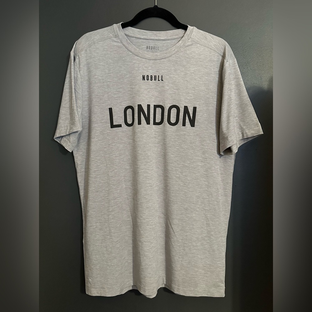 NWT **LIMITED EDITION** Men's NOBULL London Tee - Small - Heather Gray - Picture 2 of 5
